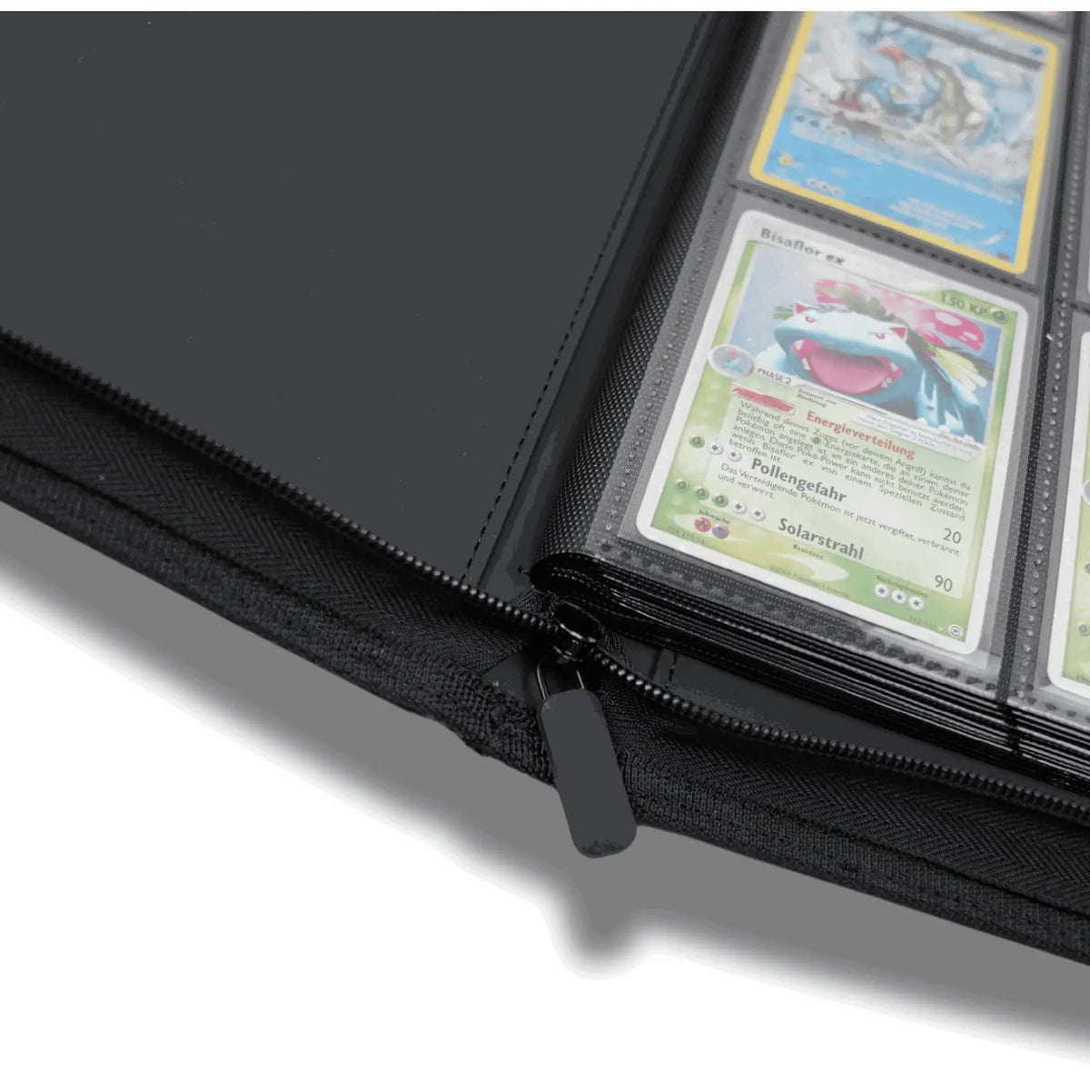 cardcosmos - 9 Pocket Zip Premium Leather Binder - Schwarz/Silber